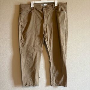 Signature Gold by Levi Strauss Kakhi Pants, Men's Size W42 L 30, Athletic Fit
